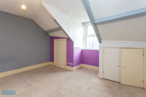 Bedroom- click for photo gallery
